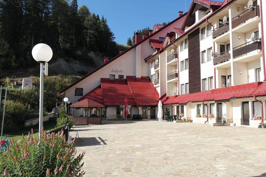 Christina Apartment In Laplandia Pamporovo Buitenkant foto